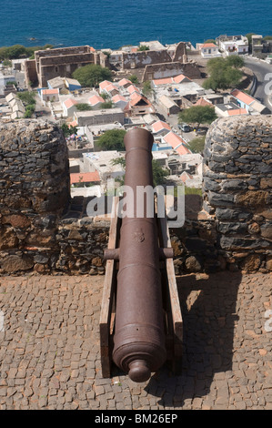 Il Cannone e loop-foro, Ciudad Velha, Cidade Velha, Santiago, Capo Verde, Africa Foto Stock