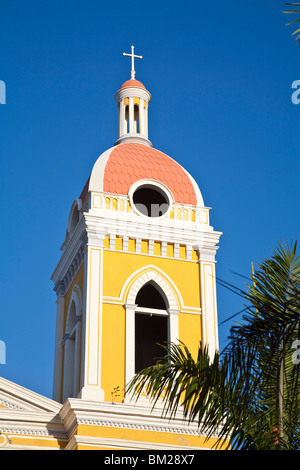 Cattedrale de Granada, Parco Colon (Park Central), Granada, Nicaragua Foto Stock