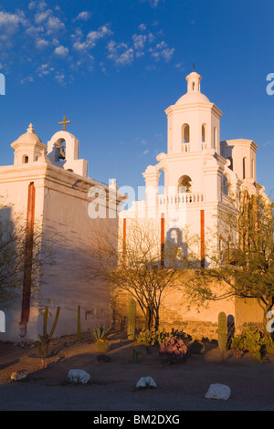 La missione di San Xavier del Bac, Tucson, Arizona, Stati Uniti d'America Foto Stock
