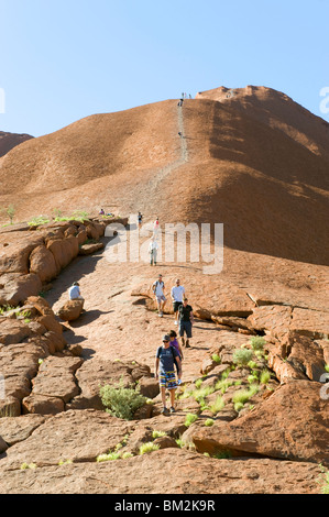 L'inizio o la fine della salita a Uluru (Ayers Rock), il Territorio del Nord, l'Australia Foto Stock