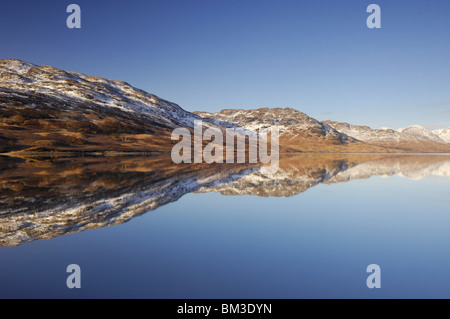 Alba sul Loch Arklet, Scozia Foto Stock