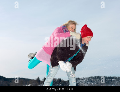 Paio di guerra di neve Foto Stock