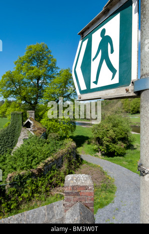 Sentiero pubblico segno Llandeilo Galles REGNO UNITO Foto Stock