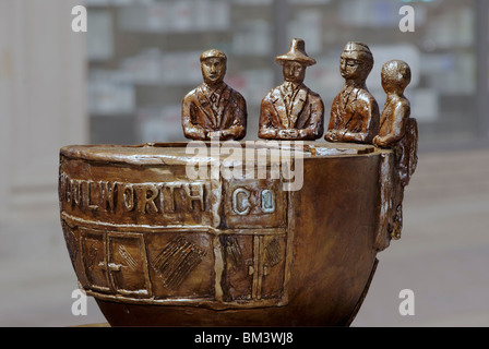 Statua di Woolworth pranzo contro il sit-in, Greensboro, NC, North Carolina. Foto Stock