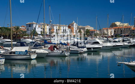 Il Portogallo, Algarve, Vilamoura Marina Foto Stock