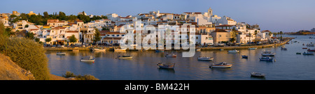 Il Portogallo, Algarve, Ferragudo Foto Stock