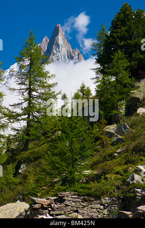 Il picco Mont Blanc, Monte Bianco, Chamonix, Alpi Alpi, Francia, Europa. Aiguille di Midi, Haute Savoie - Foto Stock