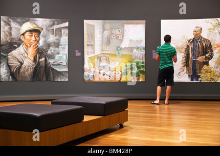 Mostra nella Galleria di Arte Moderna (GoMA) nella banca del sud il distretto culturale. Brisbane, Queensland, Australia Foto Stock