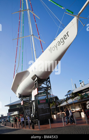 La KZ1 yacht - il 1988 Coppa America challenger. Auckland, Isola del nord, Nuova Zelanda Foto Stock