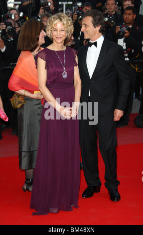 MEG RYAN BIUTIFUL PREMIERE CANNES FILM FESTIVAL 2010 PALAIS DES FESTIVAL CANNES Francia 17 Maggio 2010 Foto Stock