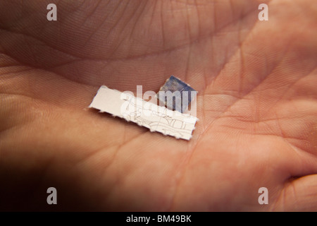 Acid TRIPS carta per blotting impregnata con il farmaco L.S.D. LSD Foto Stock