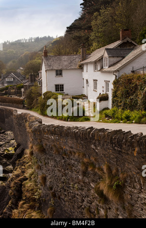 Regno Unito, Inghilterra, Devon, Ilfracombe, Lee, proprietà nel pittoresco villaggio costiero Foto Stock