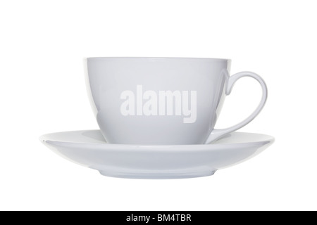 White tazza da caffè con piattino isolato su uno sfondo bianco con tracciato di ritaglio Foto Stock