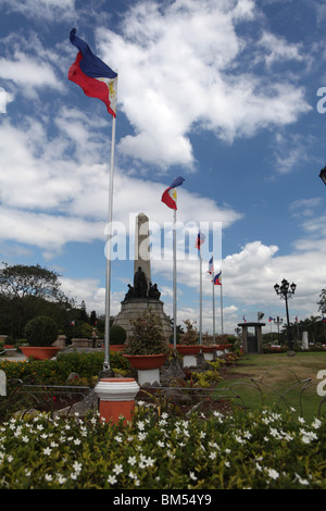 Il monumento a Rizal, dedicato a eroe nazionale Dr Jose Rizal nel Rizal Park o Luneta a Manila nelle Filippine. Foto Stock