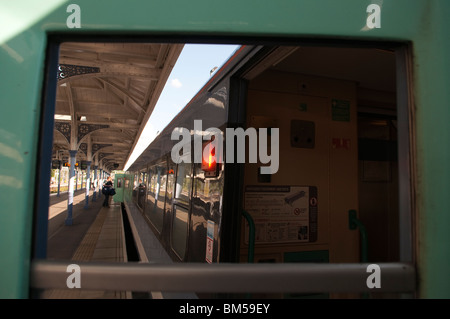 Narional Express carrozze ferroviarie a stazione di Norwich Foto Stock