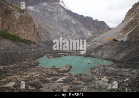 La frana area a Attabad che blocchi la Karakoram Highway, Hunza, Pakistan Foto Stock