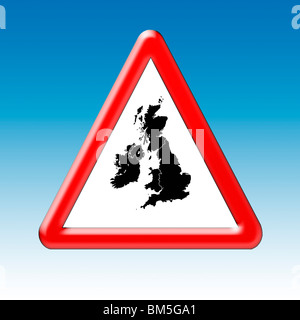 Cartello stradale, che illustra 'Avvertenza o Attenzione' UK. Rappresentazione grafica della paura di vivere in Gran Bretagna e il Regno Unito Foto Stock