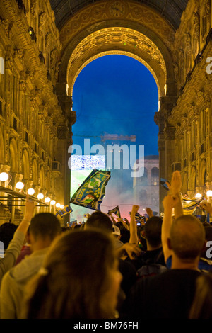 Il calcio finale mach Champions League Inter-Bayern Munchen, la piazza del Duomo di Milano, Italia, 22.05.2010 Foto Stock