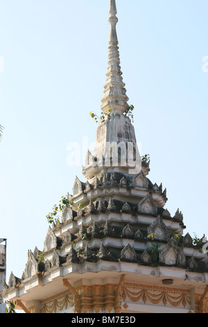 Vecchio buddista di Tempio a Bangkok, in Thailandia. Foto Stock