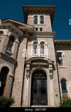 Edifici pietra miliare nel granoturco area collinare di Rochester NY USA Foto Stock