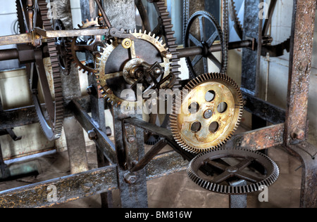 Medievale orologio astronomico in dalla cattedrale di San Vito, Praga, il castello di Praga - Interni - dettaglio Foto Stock