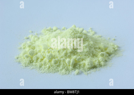 Zolfo zolfo. In polvere, studio immagine Foto stock - Alamy