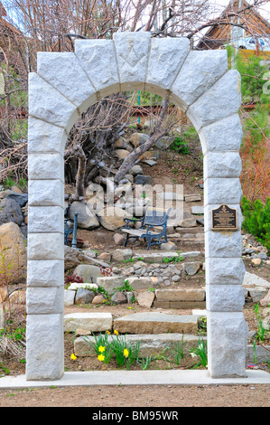 Memorial Garden nel centro cittadino di Truckee Foto Stock