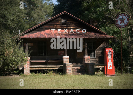 Abbandonata la Texaco gas station, GEORGIA, STATI UNITI D'AMERICA Foto Stock