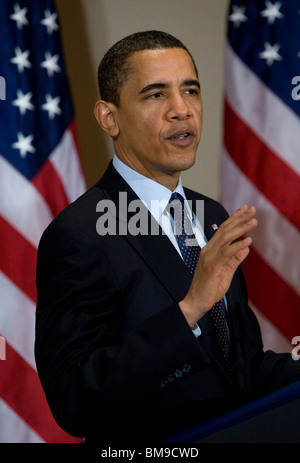 20 marzo 2009 – Washington, D.C. – il presidente Barack Obama e il vice presidente Joe Biden hanno espresso le loro osservazioni ai rappresentanti della Conferenza nazionale delle legislazioni di Stato. Foto Stock