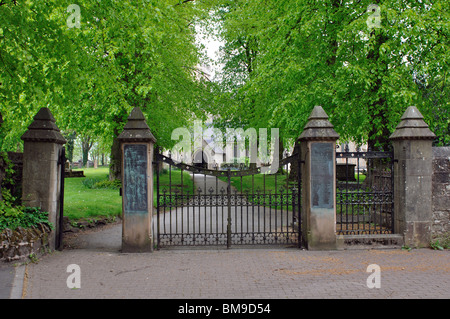 Le porte della chiesa di Santa Maria Maddalena la Chiesa, Sutton in Ashfield, Nottinghamshire, England, Regno Unito Foto Stock