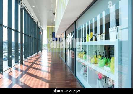 Aeroporto di Bergamo terminale di partenza, Italia Foto Stock