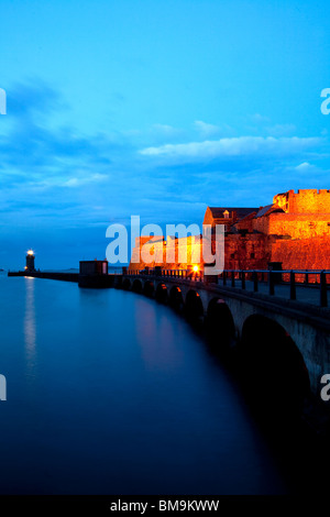Castle Cornet al tramonto mostra impressionante illuminando, Guernsey, canale è, UK. Foto Stock