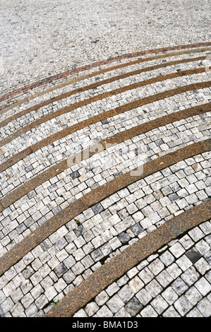 Vecchia pietra ricurva passi - acciottolato - granito - outdoor Foto Stock