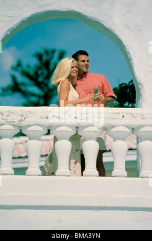 Giovane rilassante in vacanza. Foto Stock