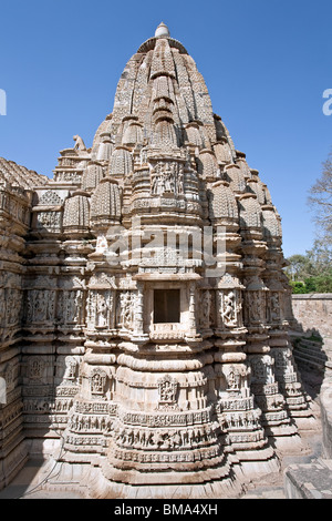 Dettaglio di Sammidheshwar tempio Jain. Chittorgarh Fort. Il Rajasthan. India Foto Stock