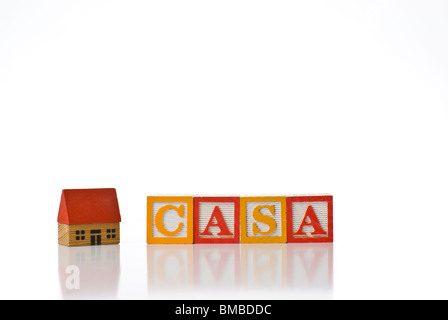 Colorata per bambini ortografia blocchi di casa con la casa Foto Stock