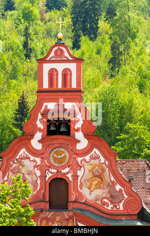 Spittalkirche chiesa nella città di Fussen in Baviera, Germania Foto Stock