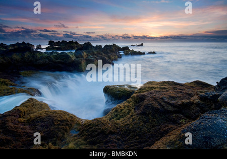 Tramonto al villaggio di Mosteiros in São Miguel, Azzorre - Portogallo Foto Stock