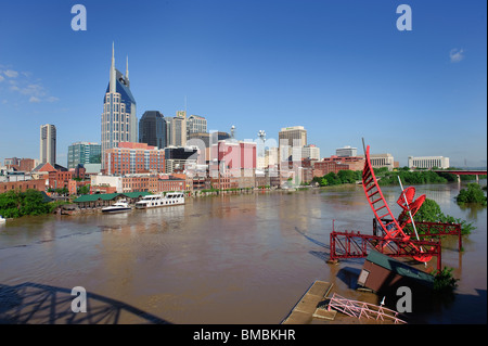 Nashville flood 2010 come si vede dalla Shelby Street ponte pedonale Foto Stock