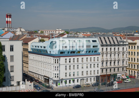 Wien, Dachausbau Spitalgasse von Heinz Lutter - Conversione sul tetto in Vienna, Spitalgasse da Hans Lutter Foto Stock