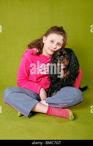Mädchen mit hund / ragazza con il cane Foto Stock
