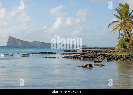 Isola di Coin de Mire sul nord della isola tropicale di Mauritius. Foto Stock