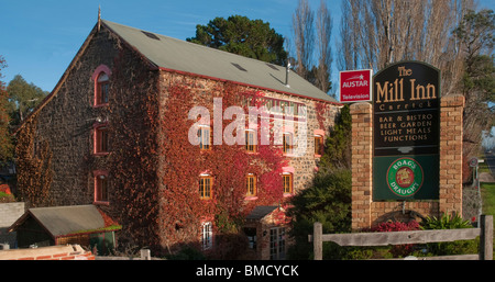 Il Mill Inn a Carrick in Tasmanian midlands è in una farina restaurato mulino. Foto Stock