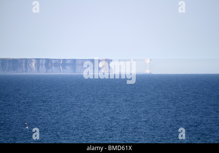 Mirage in caldo nel mare del Nord fuori COSTA DEL REGNO UNITO. Foto Stock