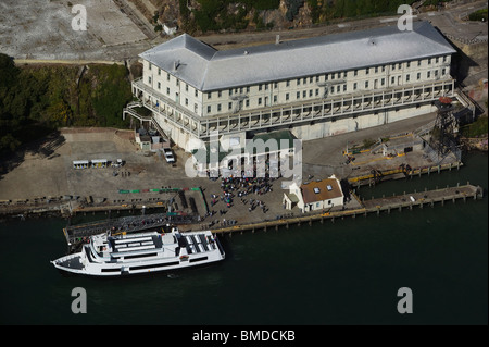 Vista aerea sopra i turisti Isola di Alcatraz a San Francisco in California Foto Stock