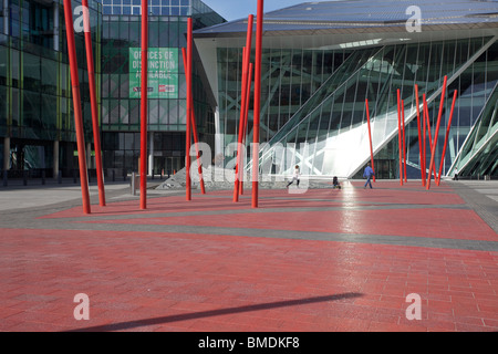 Il Bord Gáis teatro di energia (originariamente Grand Canal Theatre) è un performing arts venue, trova in Docklands di Dublino in Irlanda. Foto Stock