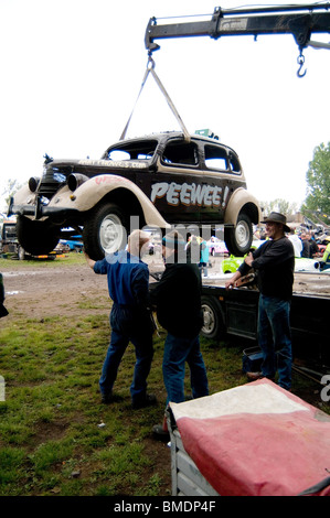 Fracassato smash smashing up crash crash crashing stock uk stockcars Stockcar Oval breve ovali racecar racecars circuiti di circuito Foto Stock