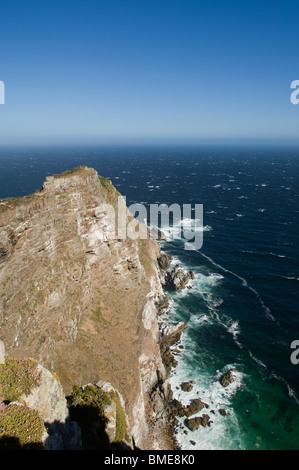 Vista in elevazione della scogliera con vista oceano Foto Stock