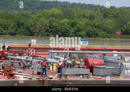 Marathon Oil Company chiatte inserire il blocco sul Fiume Ohio Foto Stock