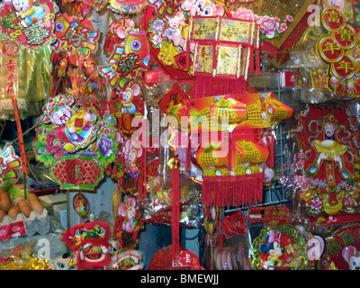 Decorazioni tradizionali Cinesi per il nuovo anno lunare Foto Stock